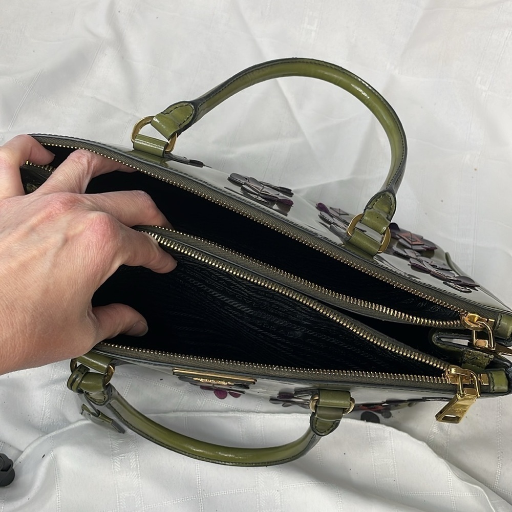 Prada Spazzolato Floral Applique Galleria Tote Bag Green Patent - Picture 12 of 17